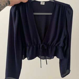 Aritzia Sunday Best Blouse Navy Size Medium